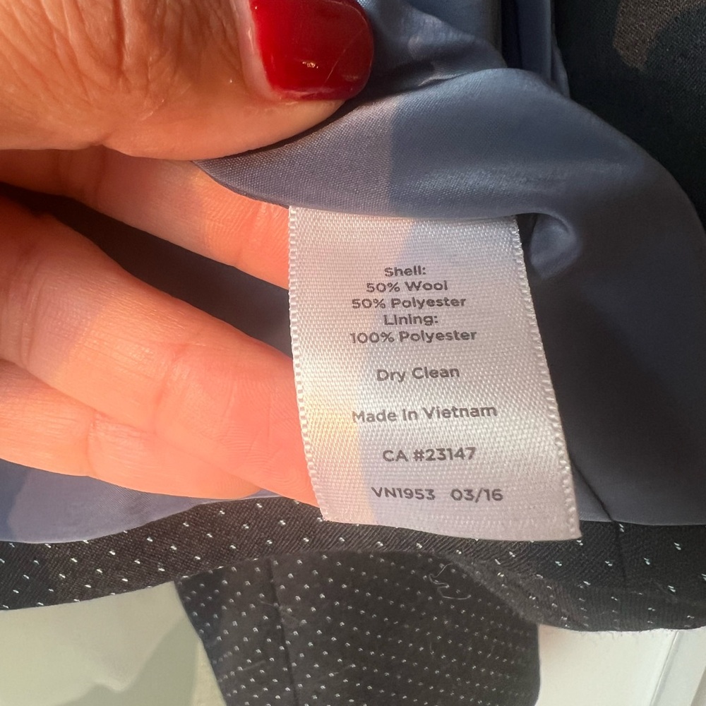 Talbots blazer navy pattern. - Picture 6 of 6